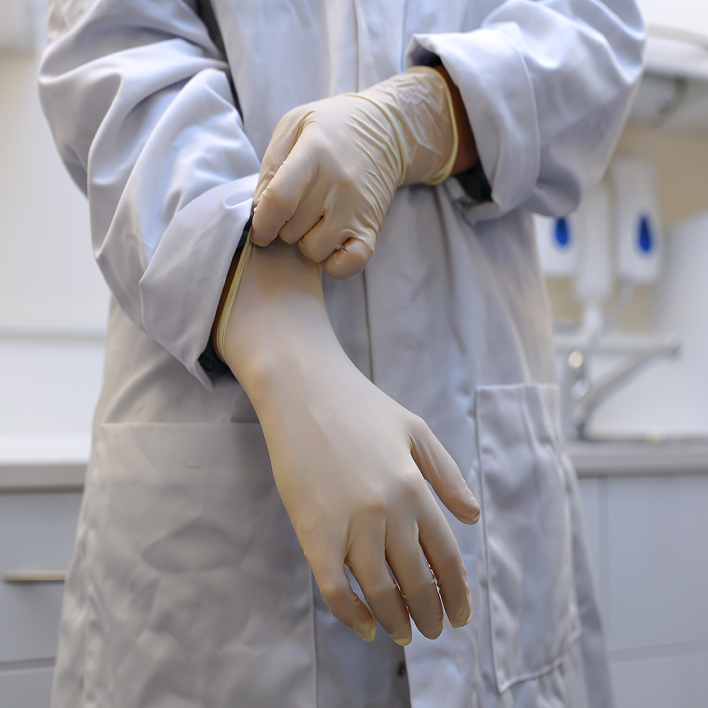 Dark Gray Aurelia Vibrant 100 Micro Textured Latex Examination Gloves 5.7g - Powder-Free - (100)